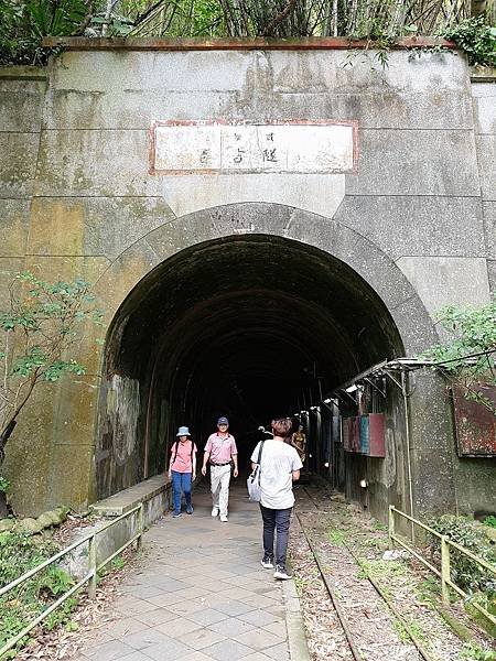 桃園免門票景點｜天御花園(咖啡、花草、套餐)｜逛花市~吃喝下午茶的好去處｜gigi手機玩透透-15.jpg