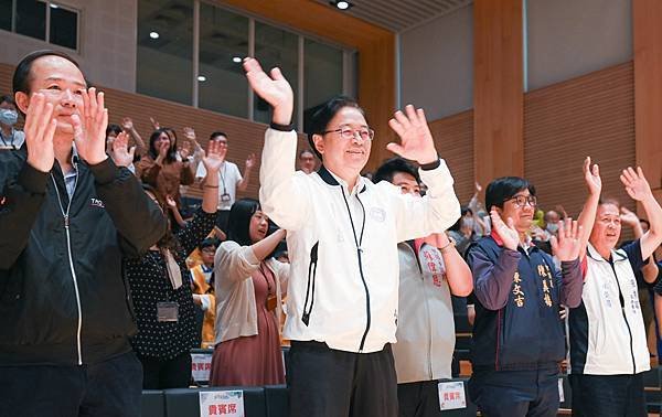 桃園市政府 張善政市長、蘇俊賓、王明鉅副市長、溫代欣秘書長、