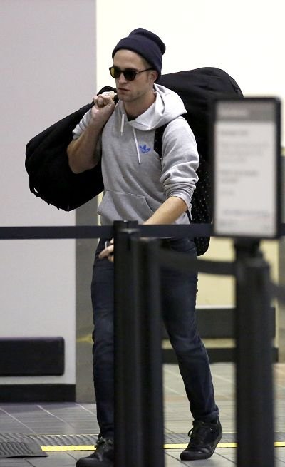 Rob landing at LAX - 20130723 (16).jpg