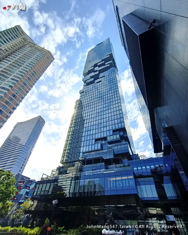 The Standard Bangkok Mahanakhon Hotel.jpg