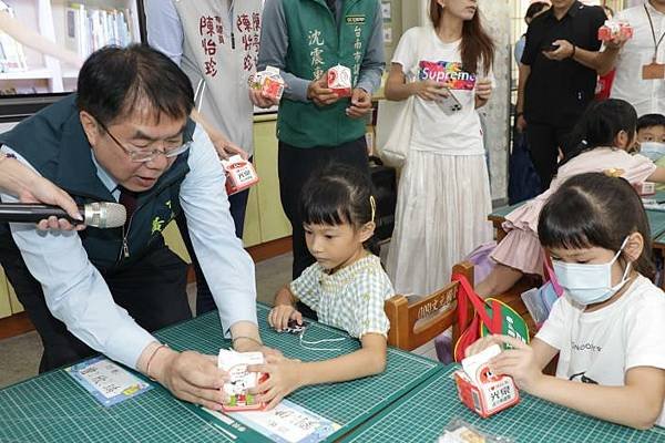 臺南市政府 黃偉哲市長、趙卿惠、葉澤山副市長、方進呈秘書長、