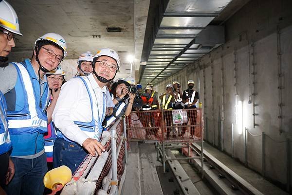 視察捷運萬大中和線中和站　侯友宜：力拚2027年底完工