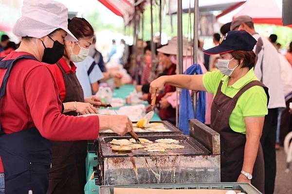 臺南市政府 黃偉哲市長、趙卿惠、葉澤山副市長、方進呈秘書長、