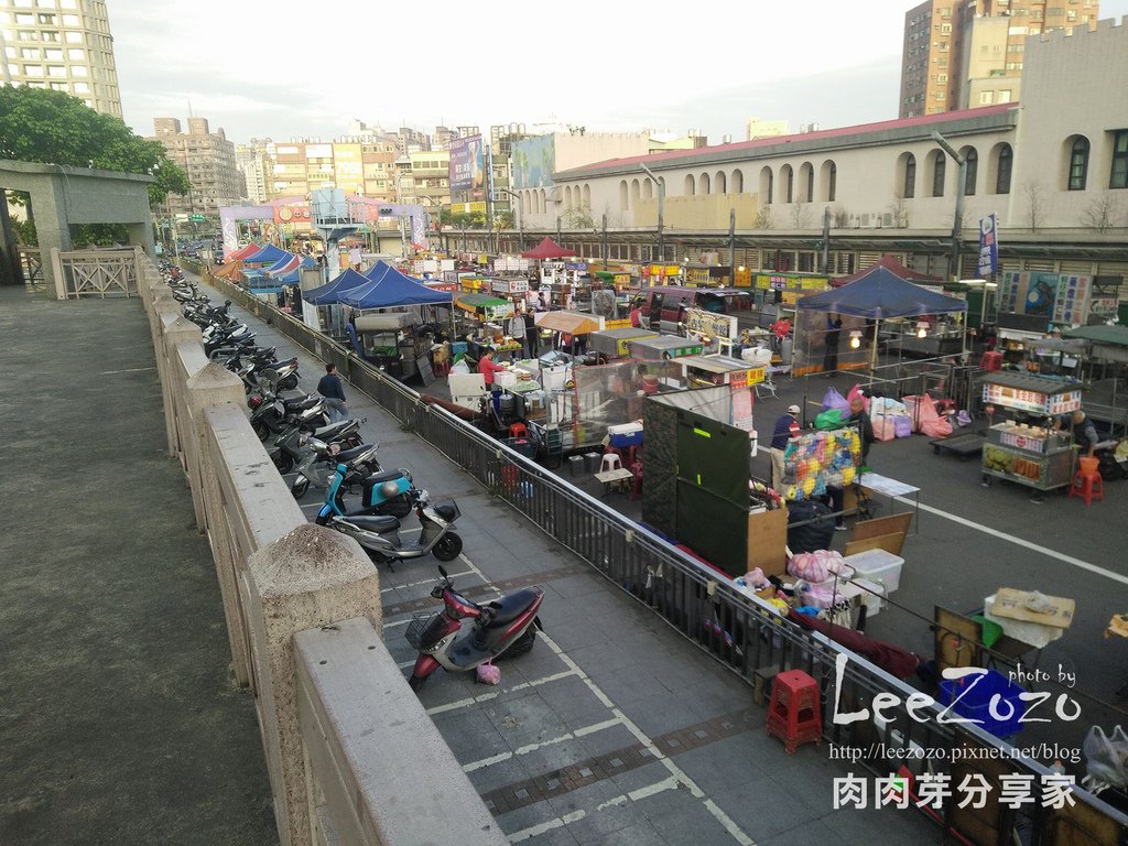 中壢觀光夜市,中壢夜市遊記,中壢夜市,中壢夜市招牌,肉肉芽分享家,中壢夜市美食攤販紀錄,中壢夜市美食,中壢夜市攤販,中壢夜市時間,中壢蠻肯茶,中壢夜市滷味,中壢夜市冬瓜茶,中壢夜市廁所