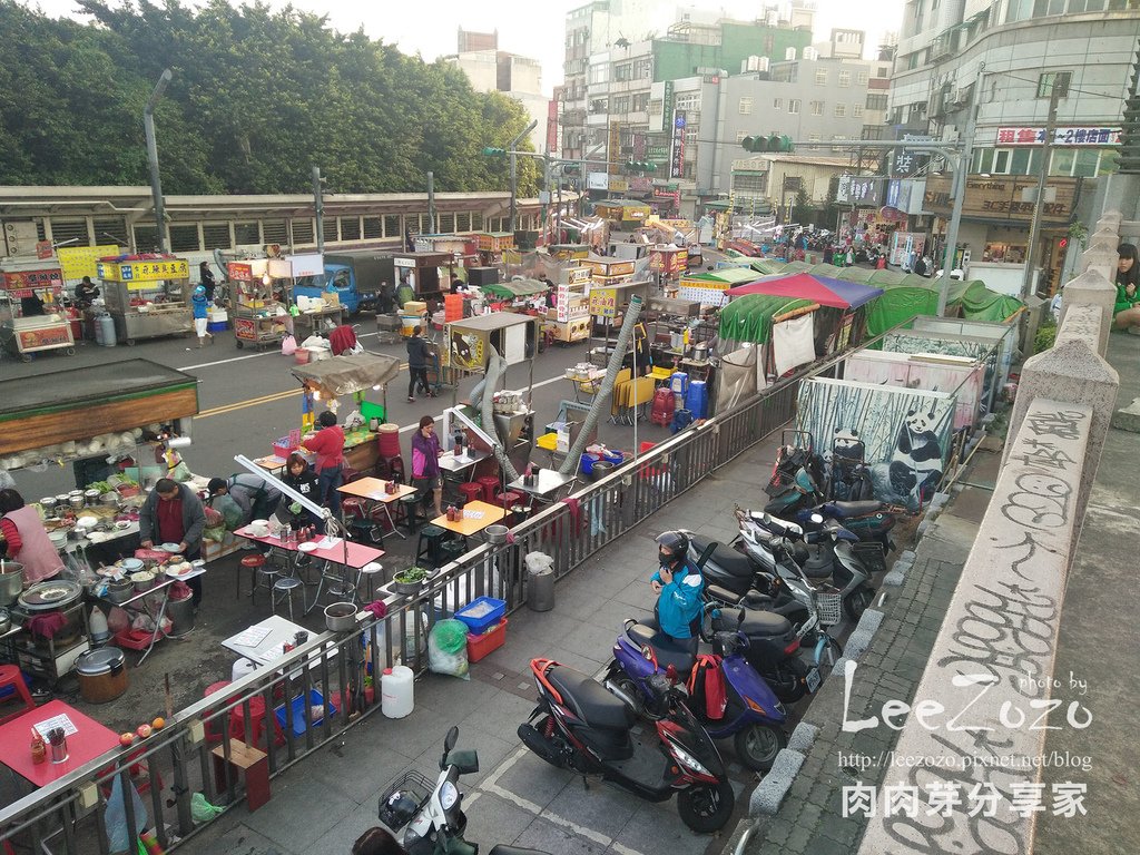 中壢觀光夜市,中壢夜市遊記,中壢夜市,中壢夜市招牌,肉肉芽分享家,中壢夜市美食攤販紀錄,中壢夜市美食,中壢夜市攤販,中壢夜市時間,中壢蠻肯茶,中壢夜市滷味,中壢夜市冬瓜茶,中壢夜市廁所,中壢夜市機車停車場,中壢夜市停車場