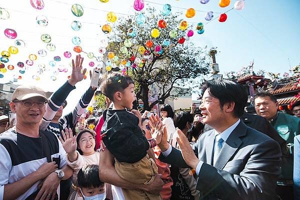 年初四走訪雲嘉南廟宇　賴清德副總統盼共同建設臺灣　讓人民過更