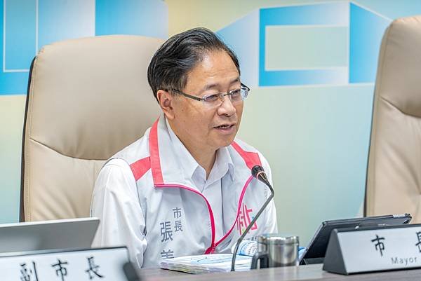 桃園市政府 張善政市長、蘇俊賓、王明鉅副市長、詹榮鋒秘書長：