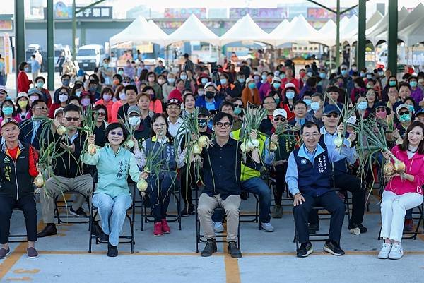 高雄市政府 陳其邁市長、林欽榮、羅達生副市長、郭添貴秘書長、