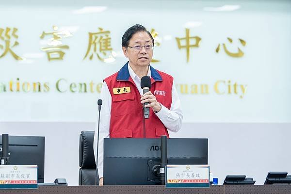 桃園市政府 張善政市長、蘇俊賓、王明鉅副市長、詹榮鋒秘書長：