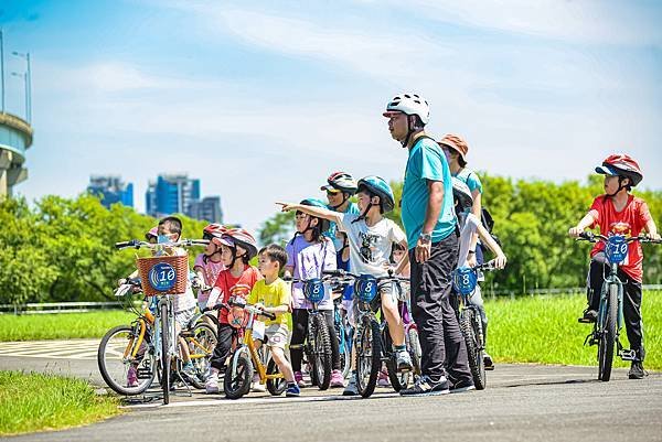 華江自行車教育園區騎乘練習