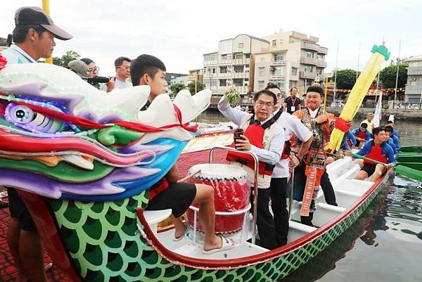 臺南市政府 黃偉哲市長、趙卿惠、葉澤山副市長、方進呈秘書長、