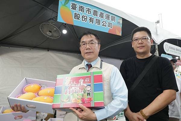 臺南市政府 黃偉哲市長、趙卿惠、葉澤山副市長、方進呈秘書長、