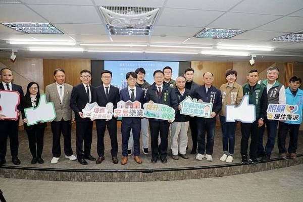 臺南市政府 黃偉哲市長、趙卿惠、葉澤山副市長、方進呈秘書長、