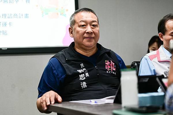 桃園市政府 張善政市長、蘇俊賓、王明鉅副市長、詹榮鋒秘書長：