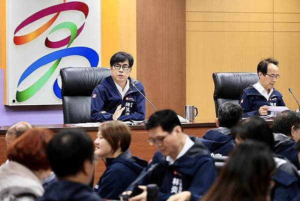 高雄市政府 陳其邁市長、林欽榮、羅達生副市長、郭添貴秘書長、