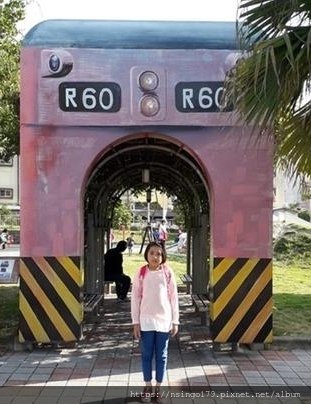 1201184469_l.jpg