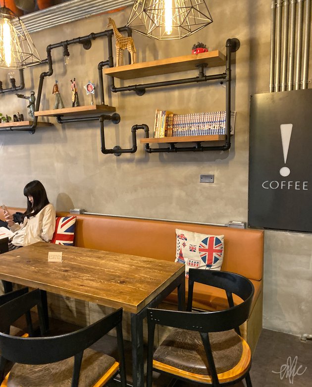 驚嘆號_01環境_02店內11.JPG