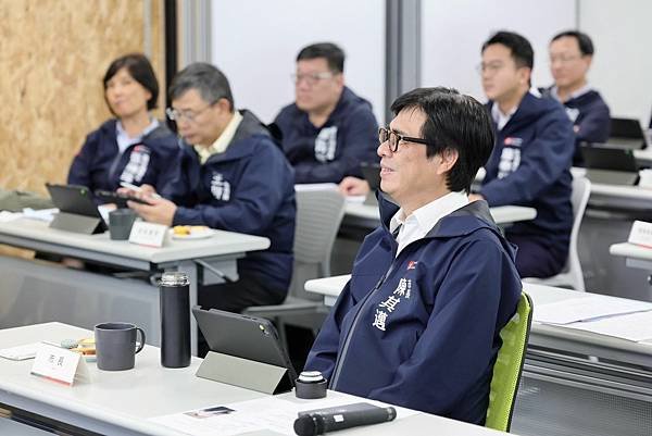 高雄市政府 陳其邁市長、林欽榮、羅達生副市長、郭添貴秘書長、