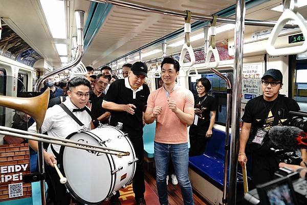 潮臺北系列活動 爵士樂旋繞在北捷車廂！蔣萬安：用音樂融入市民