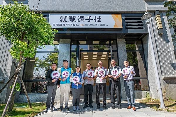 桃園市政府 張善政市長、蘇俊賓、王明鉅副市長、詹榮鋒秘書長：