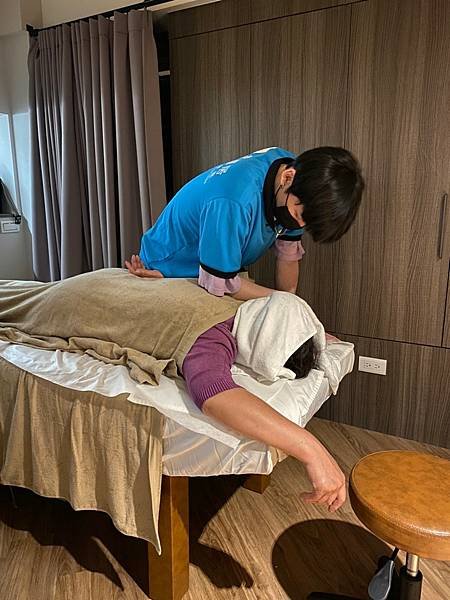 LINE_ALBUM_massage_220414_38.jpg