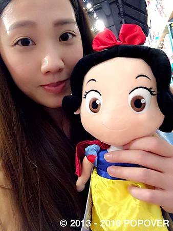 Selfie w/Disney Princess-Snow White