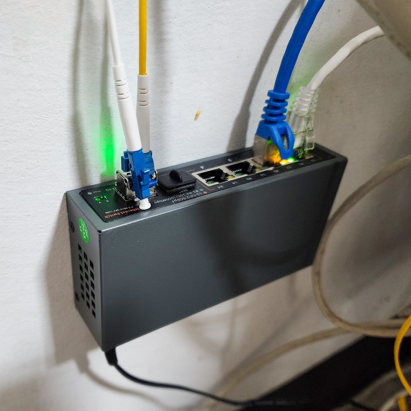 2025-03-22 ONTi 光纖SFP設備開箱、施工