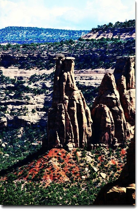 Kissing Couple From Window Rock Trail