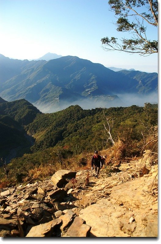 麻留賀登山路徑崩塌地形