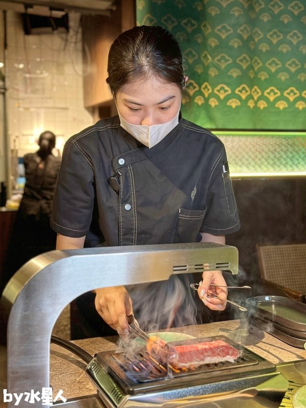 精誠壹山：台中燒肉推薦，全程專人代烤服務，壽星優惠招待海膽蛋