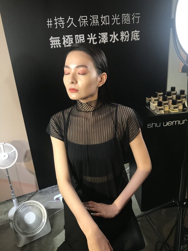 無極限光澤水粉底體驗會MODEL