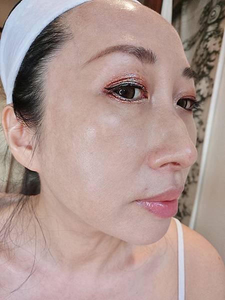 Facetune_11-12-2018-15-13-59.jpg