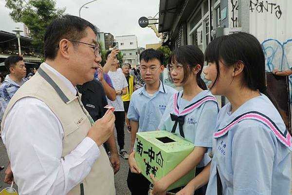 「西門淺草：魔法之夜」清涼一夏快閃活動 黃偉哲邀民眾逛街感受