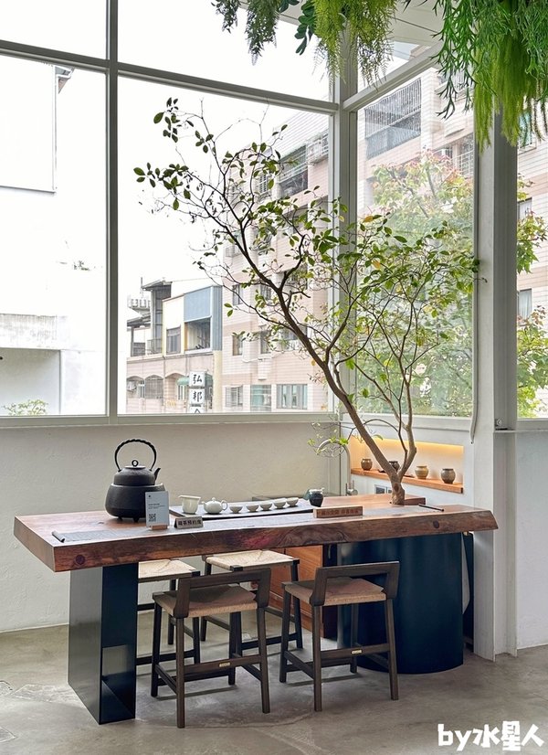 吃茶三千：台中茶飲界精品，40年老宅改造絕美茶館，店內語音導