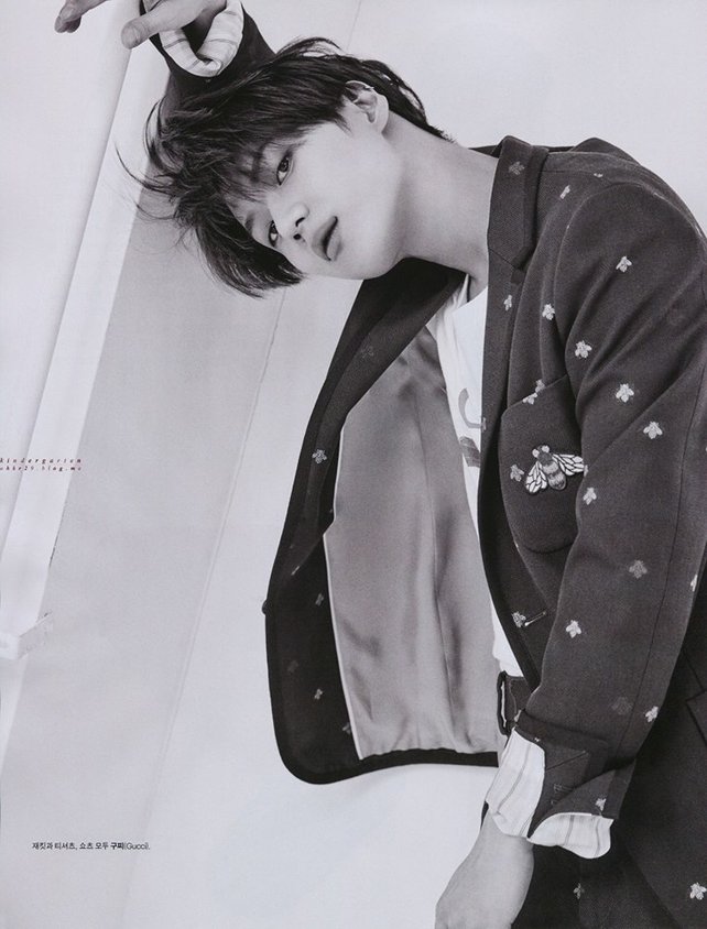 180521 [Scan] Marie Claire 2018.06-T1