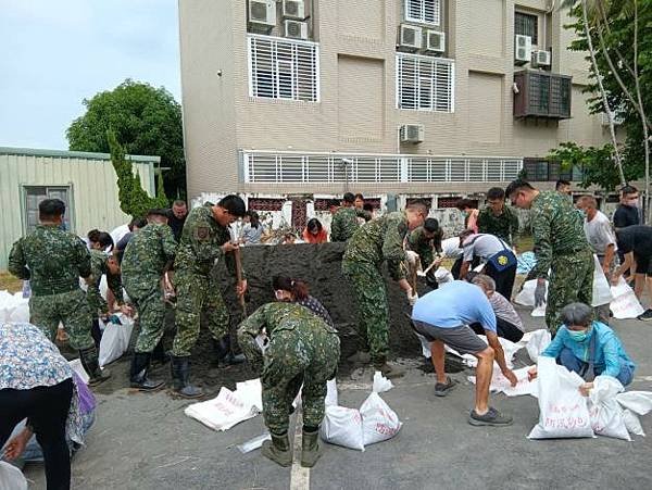 臺南市政府黃偉哲市長、趙卿惠、葉澤山副市長、方進呈秘書長、新