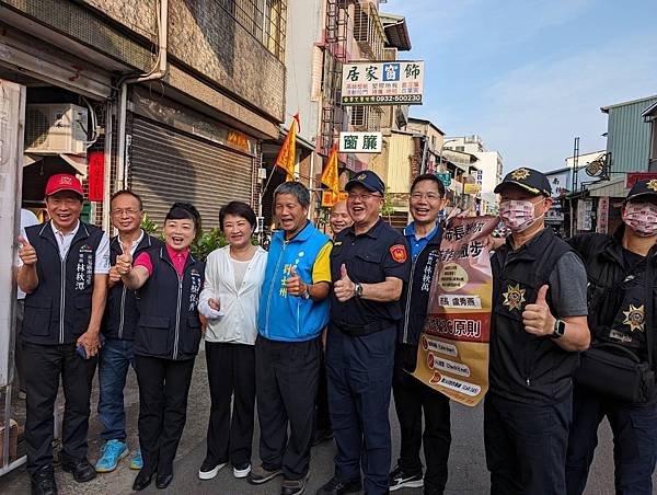 除祈求國泰民安-風調雨順及市民們幸福快樂外-也與市府警察局第四分局犯罪預防宣導團教導現場民眾反詐3c原則-冷靜-查證-撥165