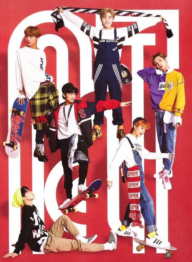 [掃圖] 181206 NCT Season&apos;s Greetings 2019-1.jpg