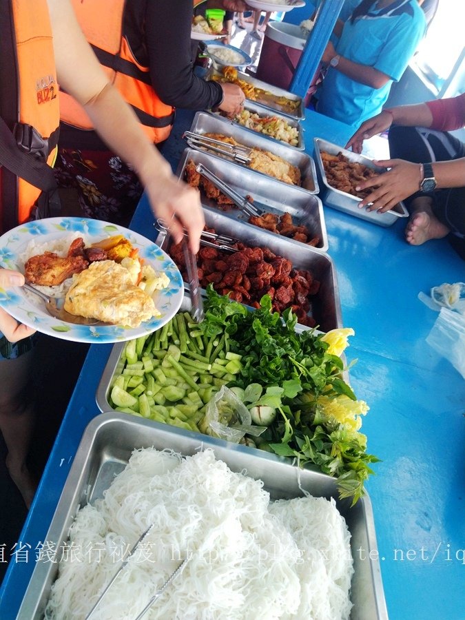 泰國 董里 噹府 Trang 旅遊 景點 自由行 跳島 local tour 活動 行程 石灰岩洞 人龍 排隊 船 島