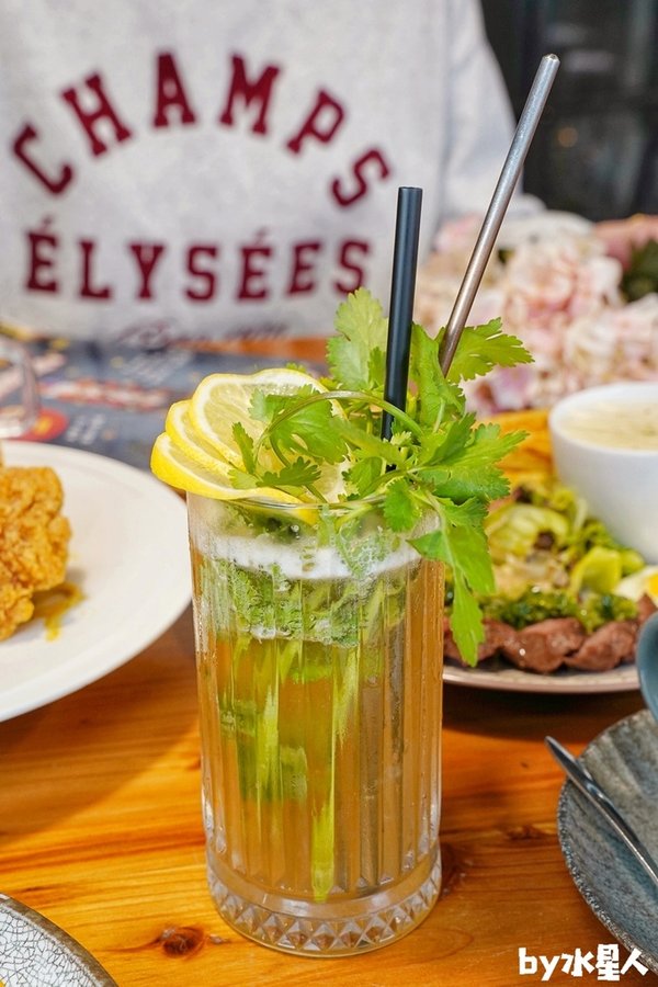 春三朝午：台中必吃早午餐，超狂3隻酥炸雞腿義大利麵、雙倍牛排