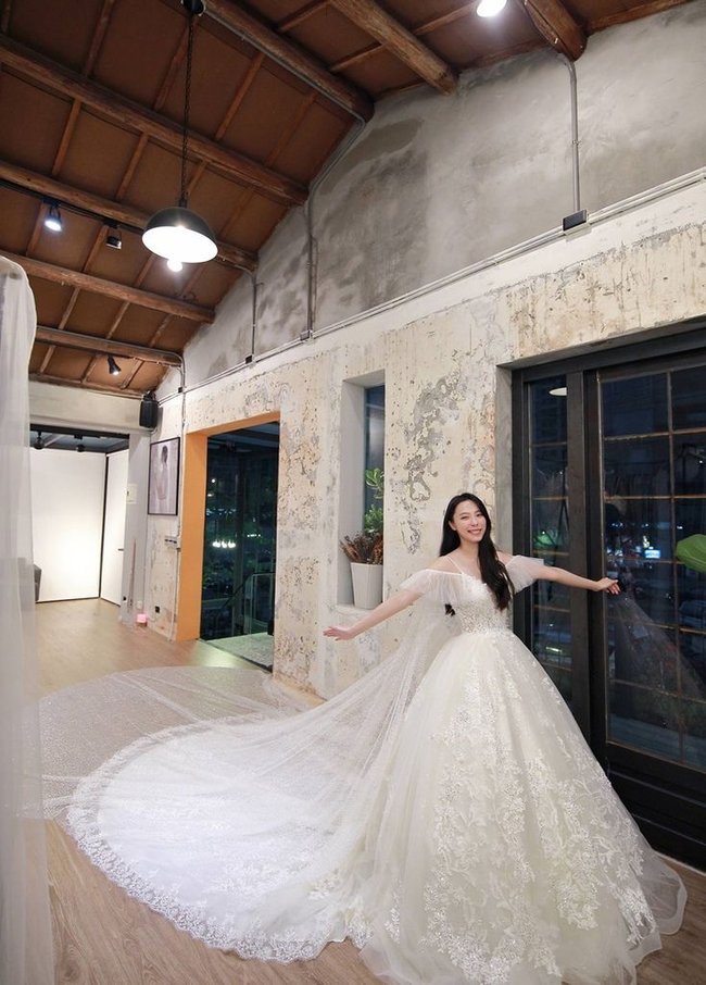 V娜。Wedding go - 美式婚紗 + 西班牙手工訂製禮服