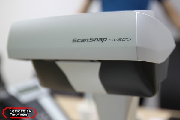  富士通 Fujitsu ScanSnap SV600，置頂結構自動掃描