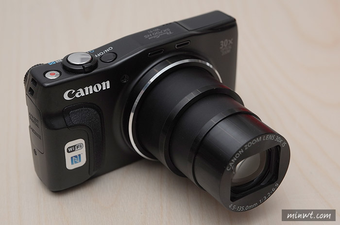 梅問題-《Canon SX700HS》30倍光學變焦五軸防手震打鳥利器