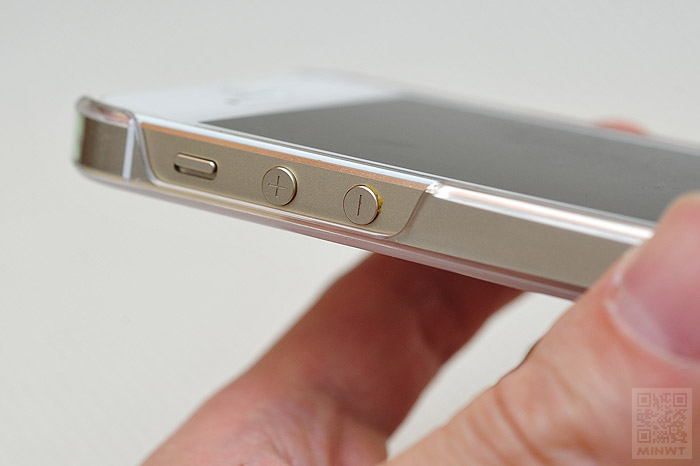 梅問題-iPhone週邊－《LINE iPhone 5手機殼》熊大兔兔共浴版