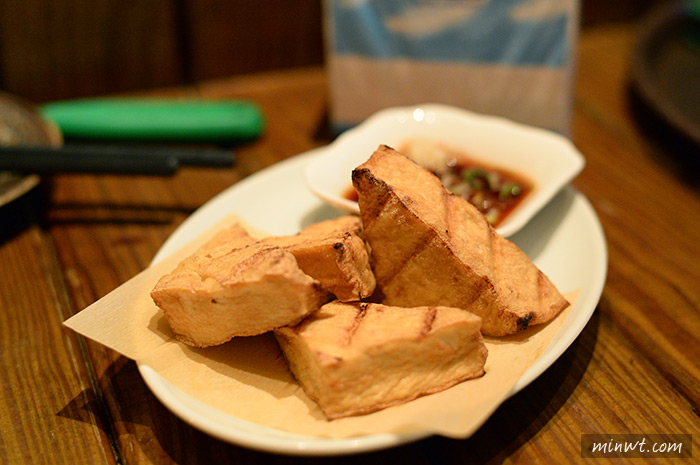 梅問題-美食-【酒窩燒烤．居酒屋】隱身在巷弄內的美味居酒屋