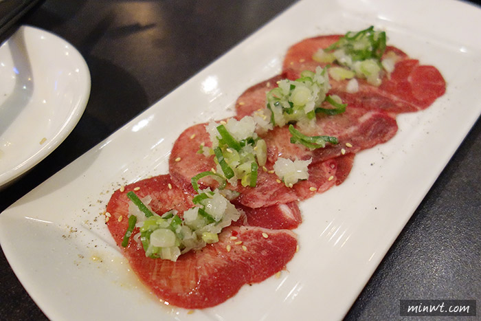 梅問題－《紅酒乾杯微風店》迷人微醺的燒肉小酒館