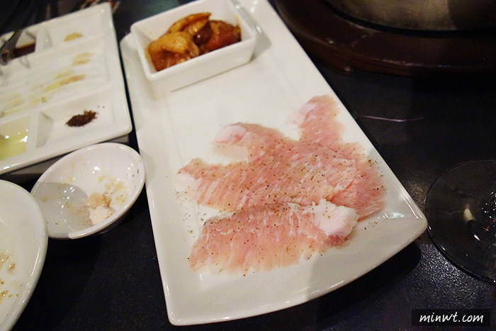 梅問題－《紅酒乾杯微風店》迷人微醺的燒肉小酒館