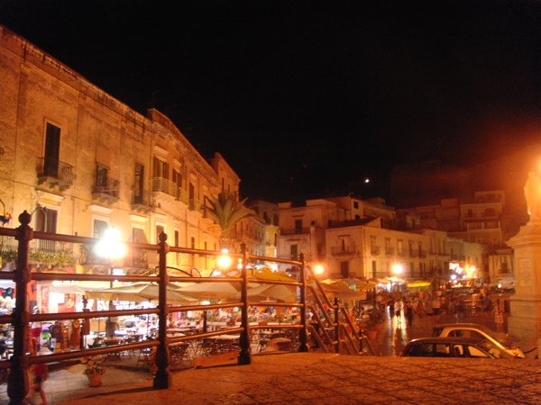 Lipari night life 禮帕利島夜生活