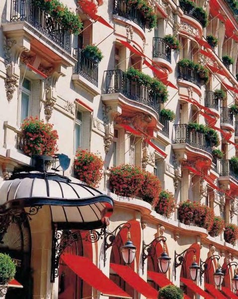 plaza athenee.jpg