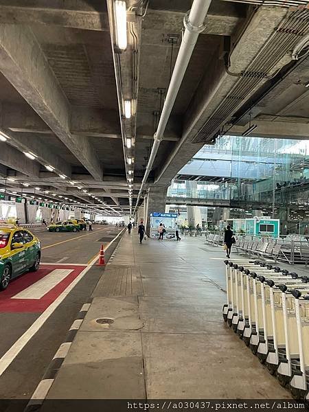 泰國蘇凡納布國際機場 &lt;BKK&gt; 機場 搭乘計程車
